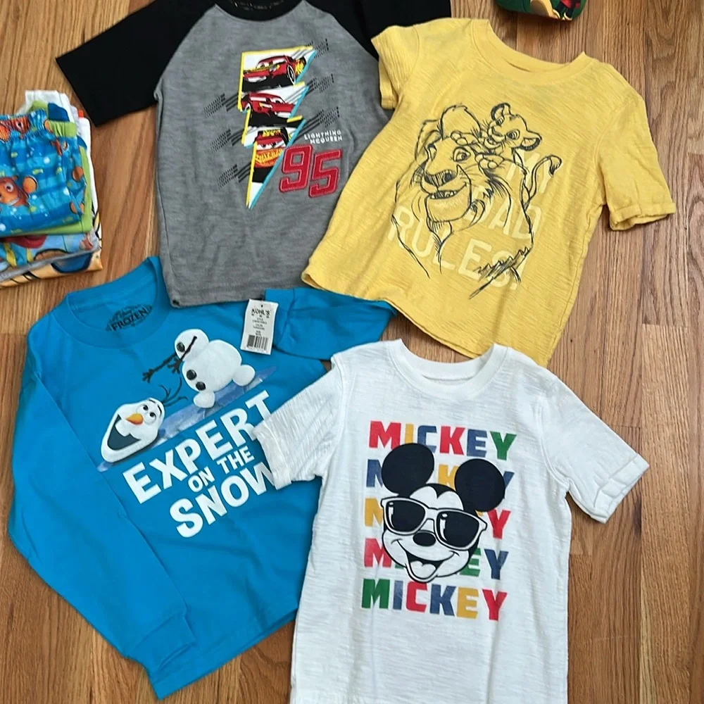 Sibling Disney clothes 3T,5 - Picture 6 of 10